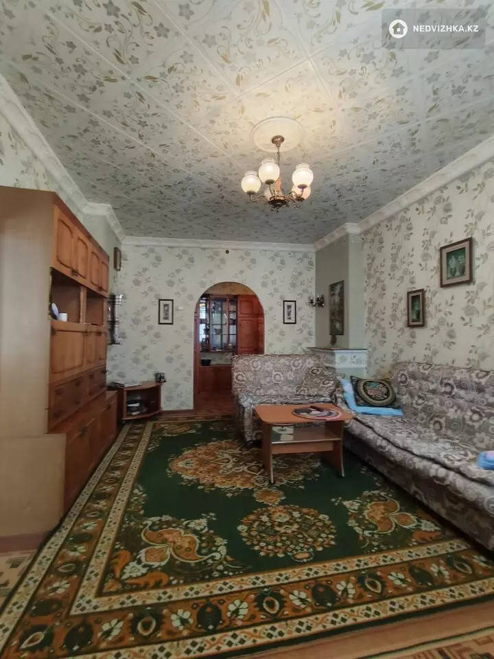 3-комнатная квартира, этаж 3 из 4, 80 м², фотография 3