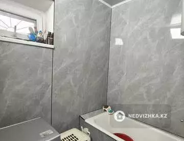 4-комнатная квартира, этаж 3 из 5, 82 м², миниатюра 10