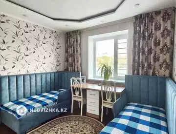 4-комнатная квартира, этаж 3 из 5, 82 м², миниатюра 5