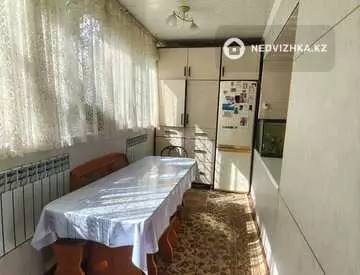 4-комнатная квартира, этаж 3 из 5, 82 м², миниатюра 6