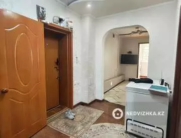 4-комнатная квартира, этаж 3 из 5, 82 м², миниатюра 12