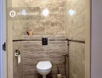 2-комнатная квартира, этаж 1 из 6, 71 м², миниатюра 11