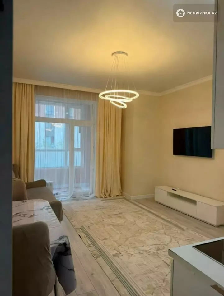 2-комнатная квартира, этаж 1 из 10, 57 м², На длительный срок, фотография 3