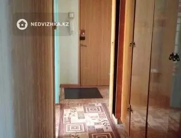3-комнатная квартира, этаж 2 из 9, 67 м²