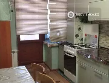 3-комнатная квартира, этаж 2 из 9, 67 м²