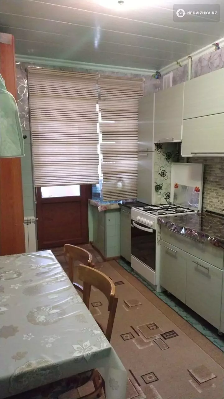 3-комнатная квартира, этаж 2 из 9, 67 м², фотография 3