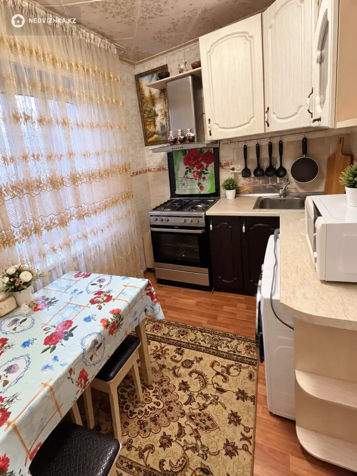 3-комнатная квартира, этаж 5 из 5, 60 м², фотография 5