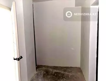 1-комнатная квартира, этаж 1 из 5, 40 м², миниатюра 4