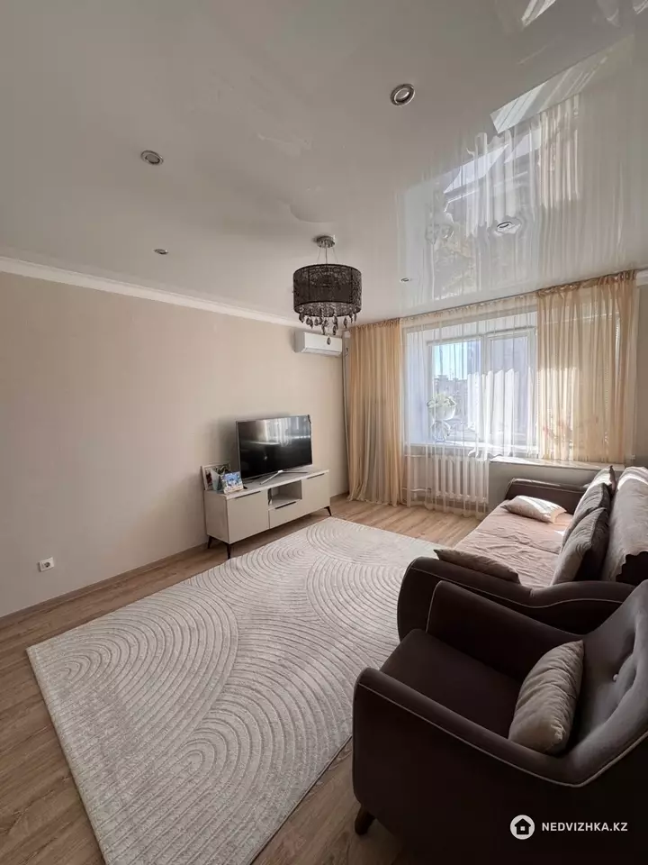 4-комнатная квартира, этаж 4 из 9, 80 м²