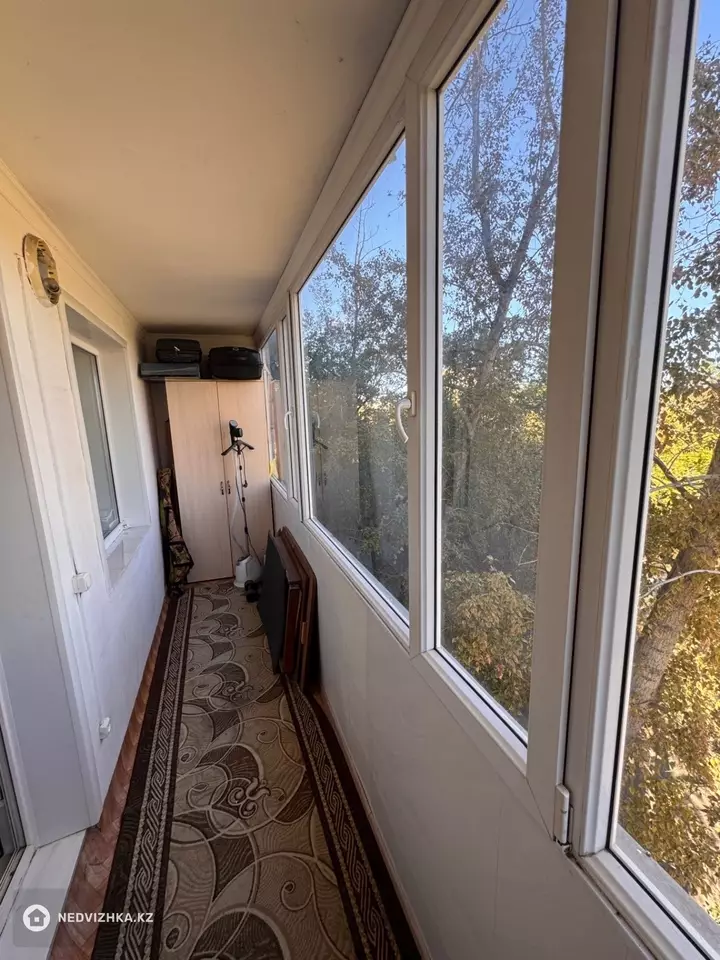 4-комнатная квартира, этаж 4 из 9, 80 м², фотография 5
