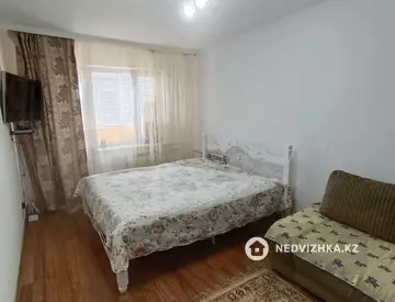 4-комнатная квартира, этаж 4 из 9, 87 м²