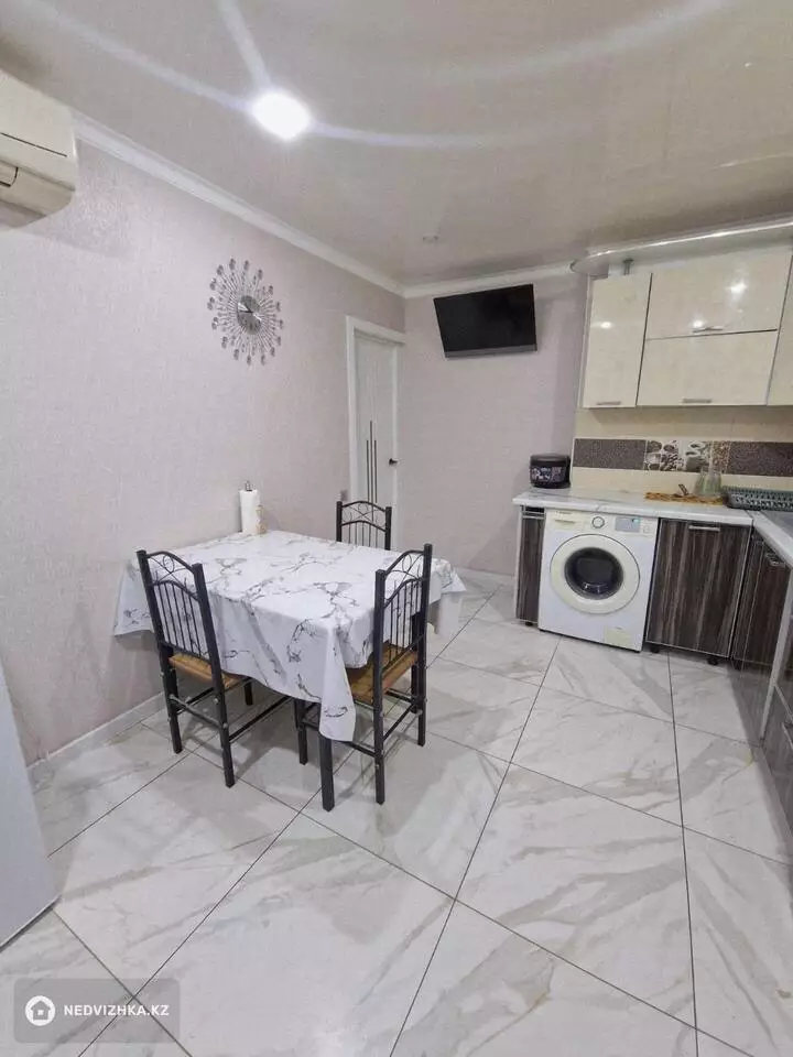 4-комнатная квартира, этаж 5 из 9, 95 м², фотография 2