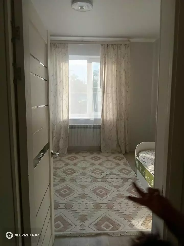 4-комнатный дом, 5.5 соток, 140 м²