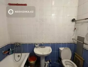 2-комнатная квартира, этаж 3 из 5, 56 м², миниатюра 4