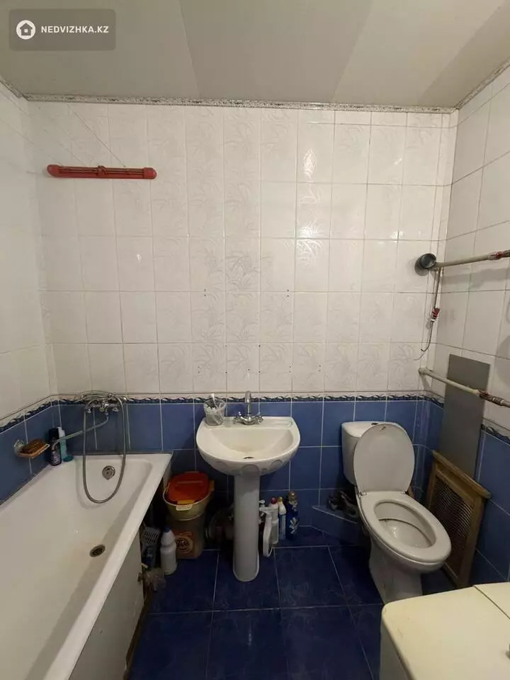 2-комнатная квартира, этаж 3 из 5, 56 м², фотография 4