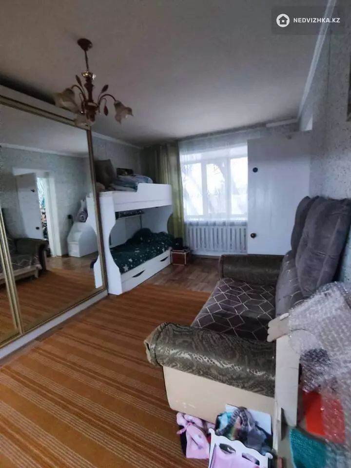2-комнатная квартира, этаж 2 из 2, 54 м², фотография 2