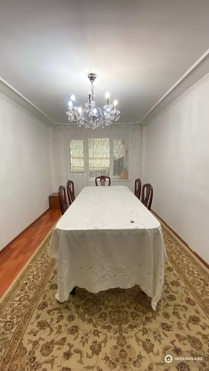 3-комнатная квартира, этаж 3 из 5, 63 м², фотография 2