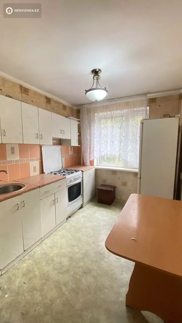 3-комнатная квартира, этаж 3 из 5, 63 м², фотография 5
