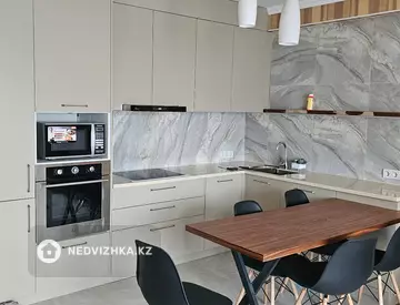 3-комнатная квартира, этаж 13 из 22, 79 м²