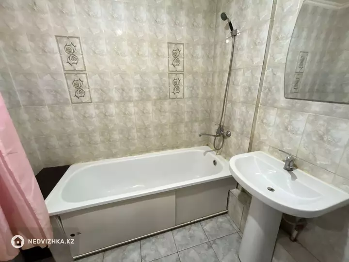 1-комнатная квартира, этаж 9 из 18, 33 м², фотография 4