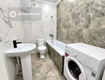 1-комнатная квартира, этаж 6 из 9, 32 м², миниатюра 2