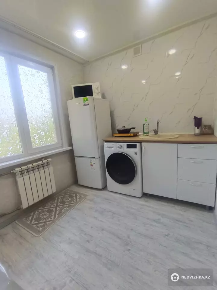 1-комнатная квартира, этаж 3 из 5, 35 м², По часам, фотография 3