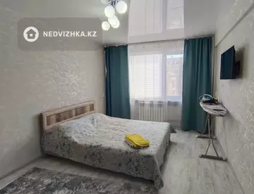 1-комнатная квартира, этаж 3 из 5, 35 м², По часам, миниатюра 1