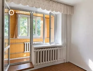 2-комнатная квартира, этаж 2 из 5, 51 м², миниатюра 3