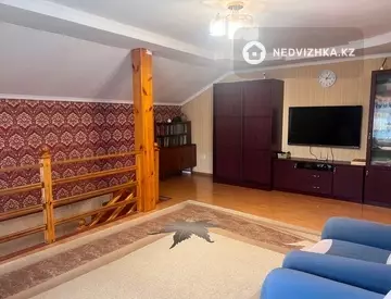 5-комнатный дом, 10 соток, 230 м²