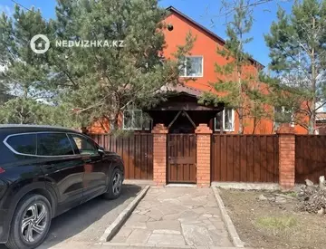 5-комнатный дом, 10 соток, 230 м²