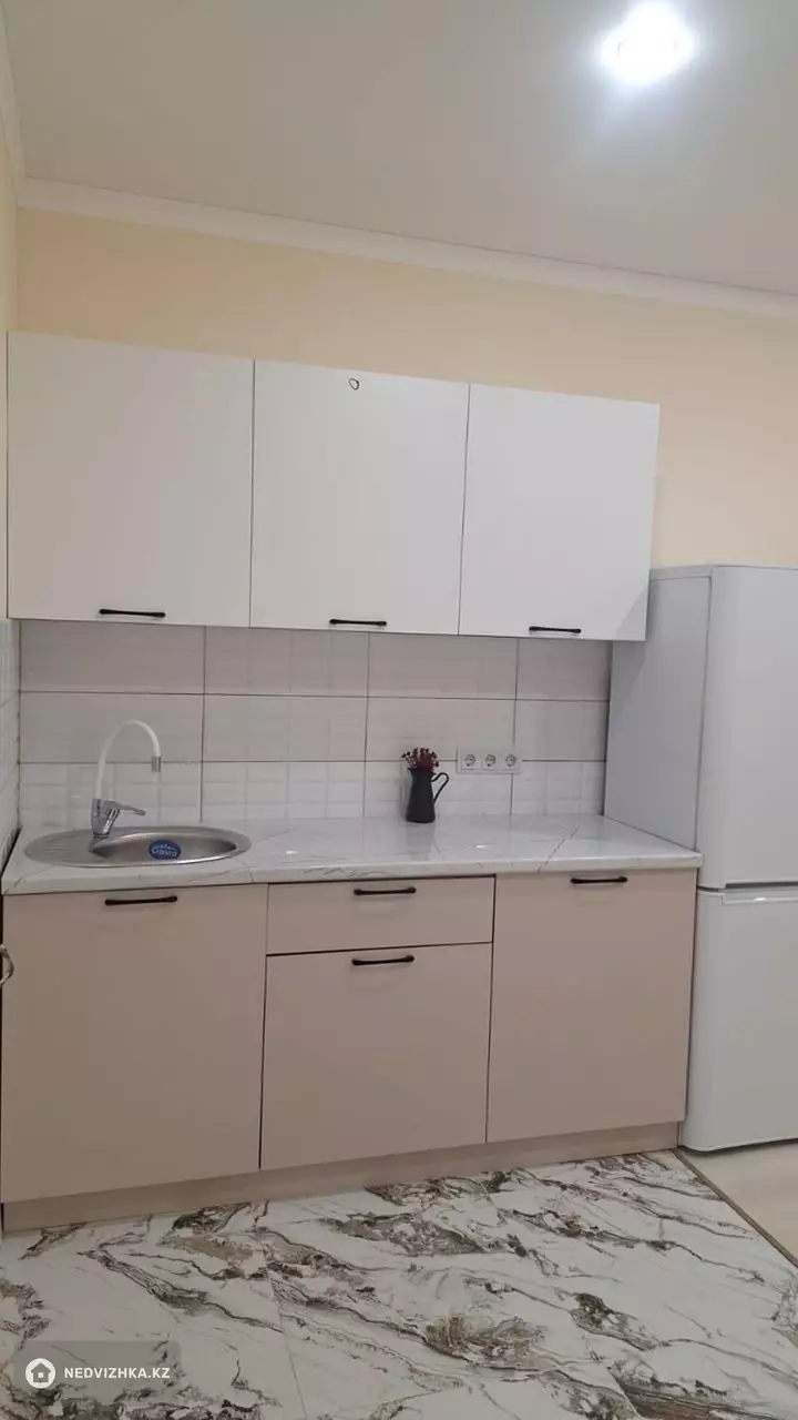 1-комнатная квартира, этаж 3 из 5, 30 м²