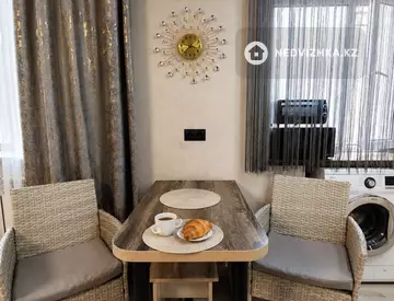 3-комнатная квартира, этаж 1 из 5, 48 м², Посуточно, миниатюра 4