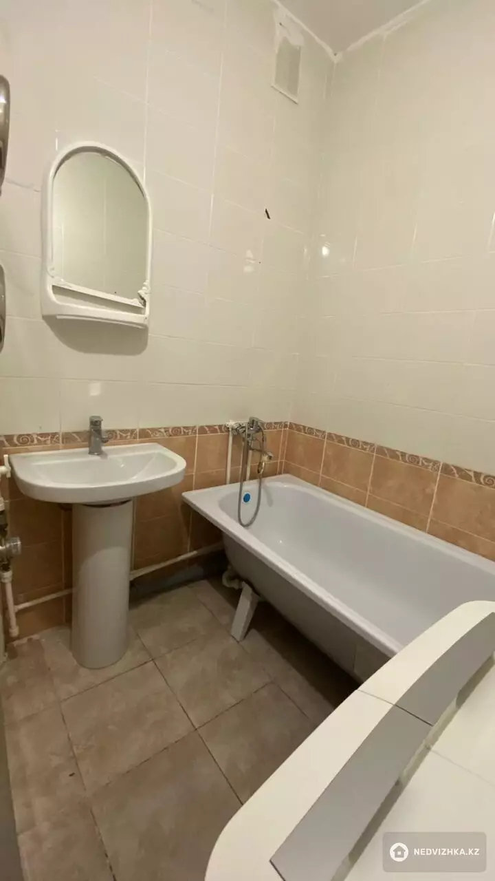 1-комнатная квартира, этаж 3 из 9, 47 м², фотография 4