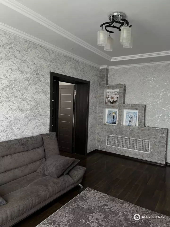 2-комнатная квартира, этаж 3 из 5, 54 м², Посуточно, фотография 4