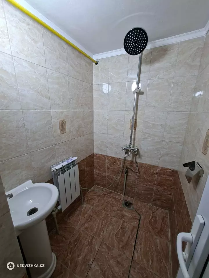Салон, этаж 1 из 5, 115 м², На длительный срок, фотография 2