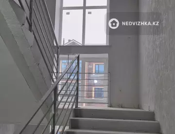 1-комнатная квартира, этаж 2 из 3, 48 м², миниатюра 1
