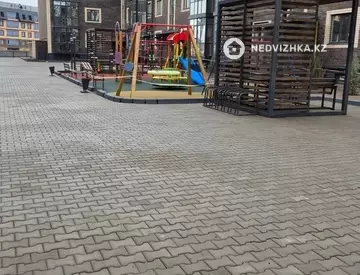 1-комнатная квартира, этаж 2 из 3, 48 м², миниатюра 2