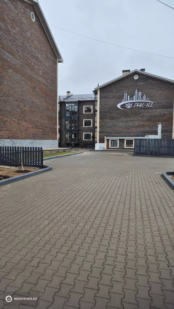 1-комнатная квартира, этаж 2 из 3, 48 м², фотография 3