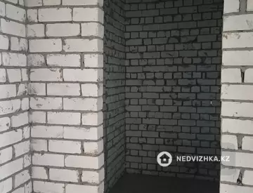 1-комнатная квартира, этаж 2 из 3, 48 м², миниатюра 5
