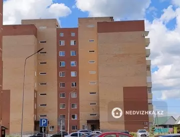 2-комнатная квартира, этаж 4 из 9, 64 м²