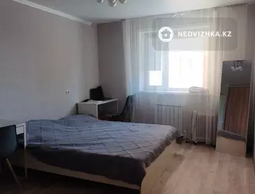 2-комнатная квартира, этаж 4 из 9, 64 м²
