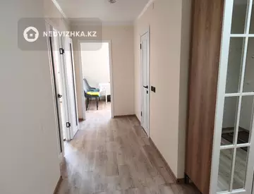2-комнатная квартира, этаж 4 из 9, 64 м²