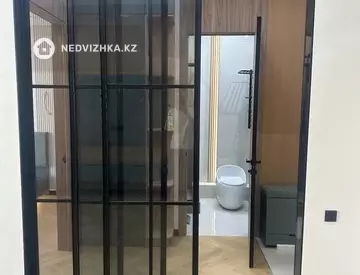 2-комнатная квартира, этаж 9 из 9, 49 м², миниатюра 1