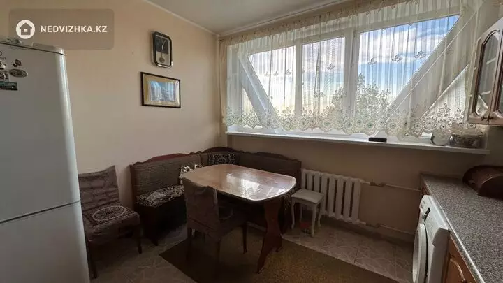 2-комнатная квартира, этаж 6 из 9, 60 м², фотография 3