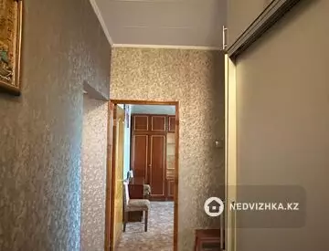 2-комнатная квартира, этаж 6 из 9, 60 м², миниатюра 4