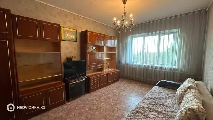 2-комнатная квартира, этаж 6 из 9, 60 м², фотография 5