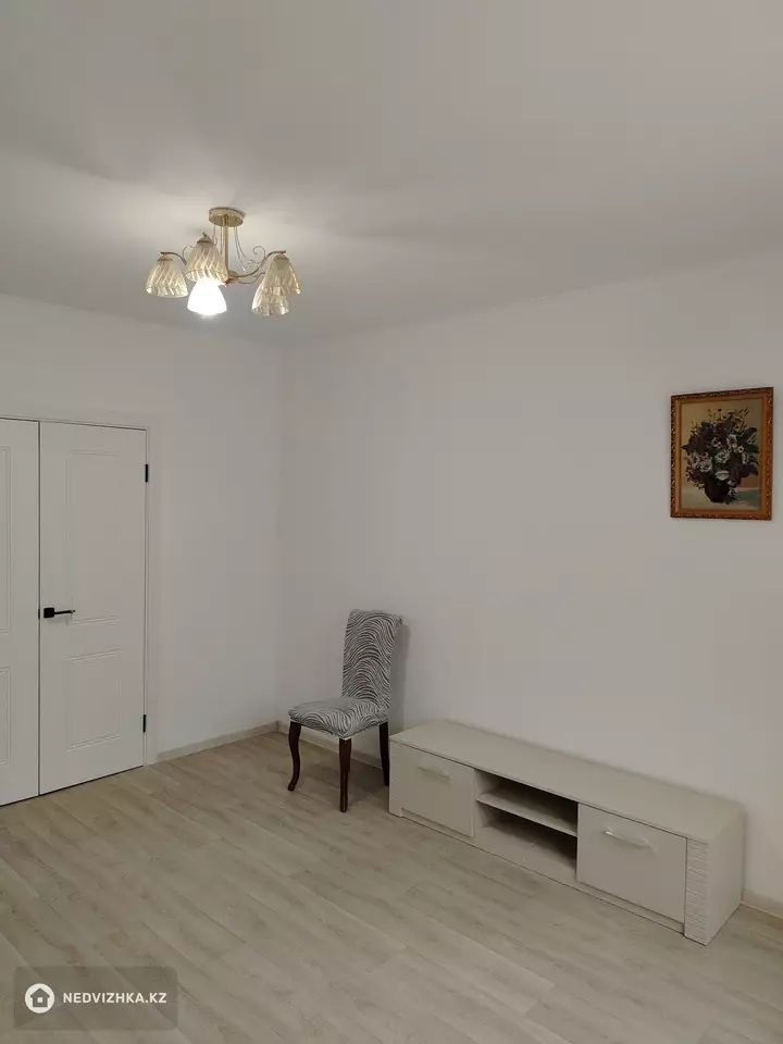 2-комнатная квартира, этаж 1 из 9, 47 м², На длительный срок, фотография 2