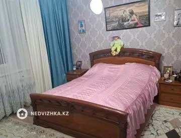 2-комнатная квартира, этаж 4 из 5, 98 м²
