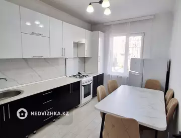 2-комнатная квартира, этаж 3 из 9, 70 м², На длительный срок