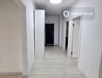 2-комнатная квартира, этаж 3 из 9, 70 м², На длительный срок